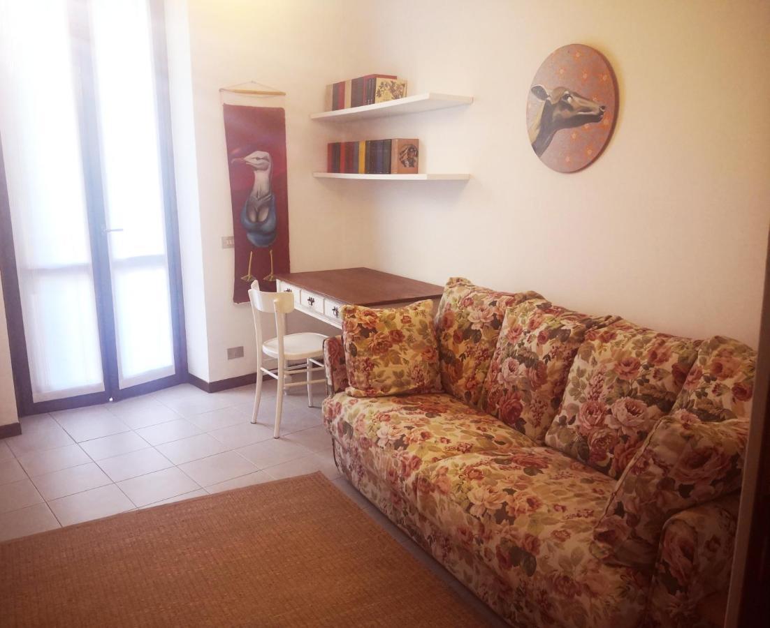 Residenza Esse Villa Angera Exterior photo